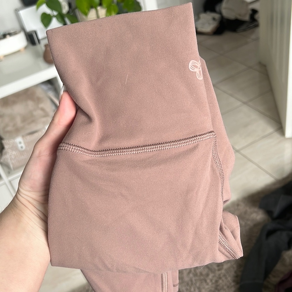 TNA BUTTER DEEP TAUPE LEGGING